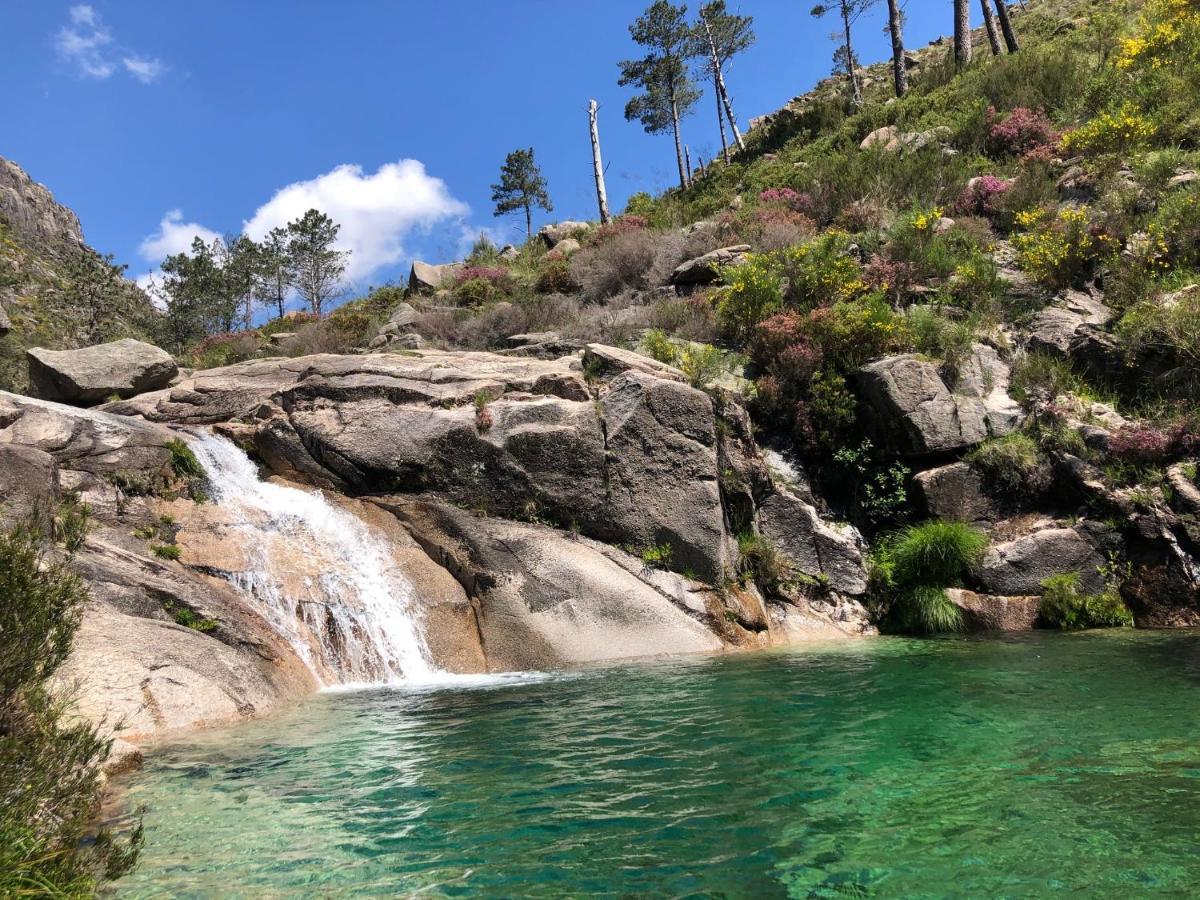 Waterfalls Geres Al Exterior photo